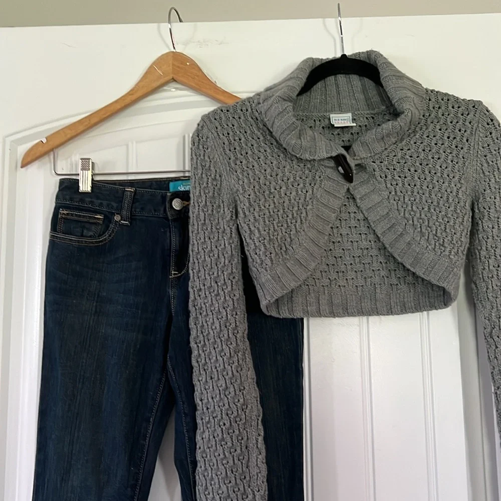 Old Navy Jeans and Sweater Size 12